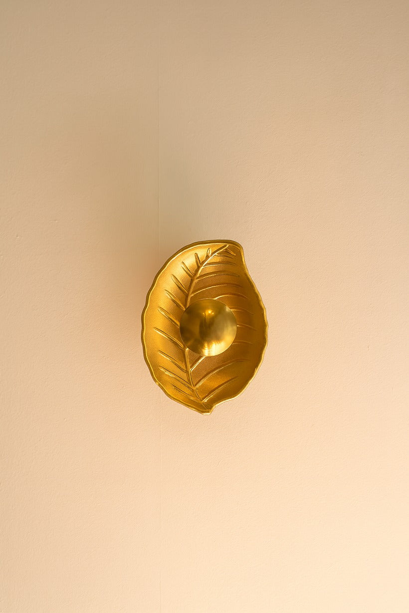 Aurelia Leaf Wall Light